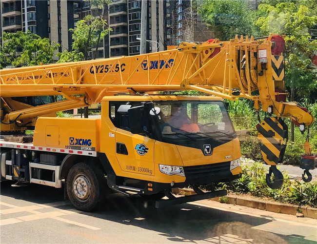 武夷山市大件设备吊装租赁吊车