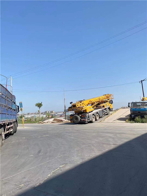 武夷山市25吨吊车的租赁价格大概是多少？