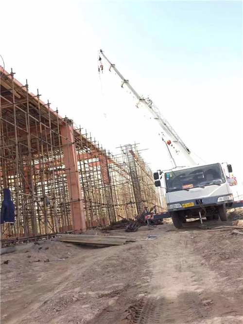 武夷山市25 吨、50 吨吊车怎么选？多大重量 / 半径适合对应车型？