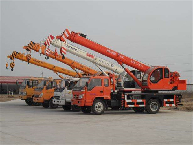 武夷山市设备出现故障导致停工，怎么处理？是否有备用设备替换？